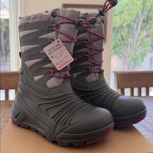 NIB Merrell Kids Gray and Pink Snow Boots